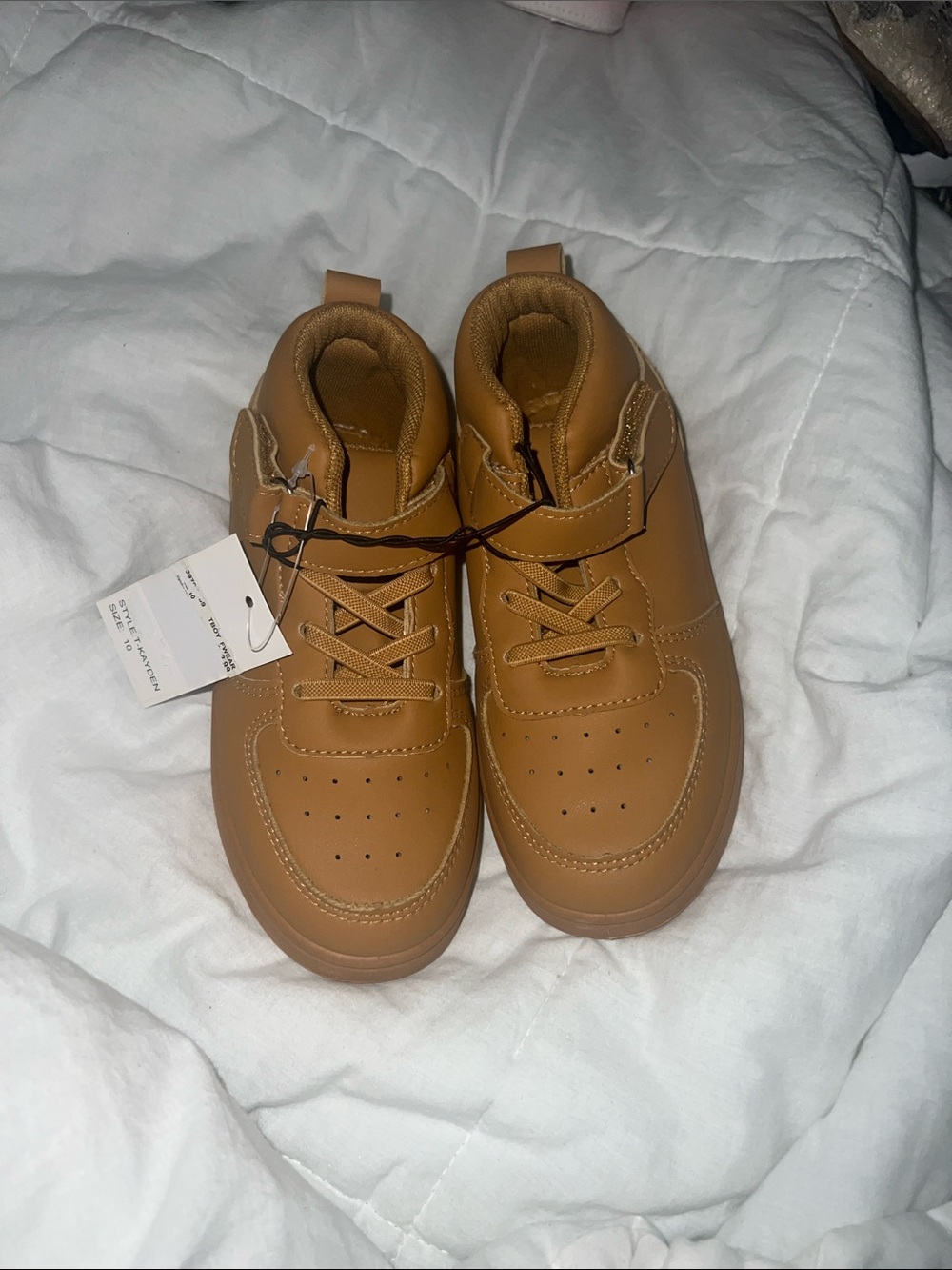 Tan High-Top Sneakers - Classic Casual Look